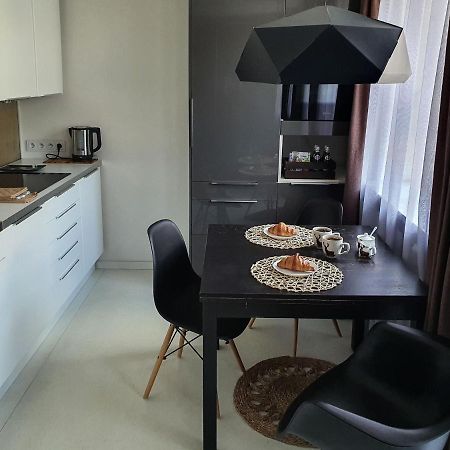 Whitebeeapartament Apartment Вроцлав Екстериор снимка