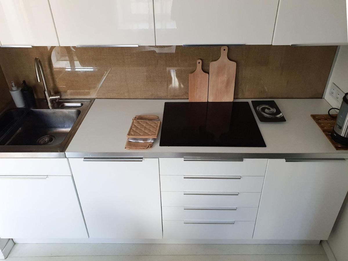 Whitebeeapartament Apartment Вроцлав Екстериор снимка